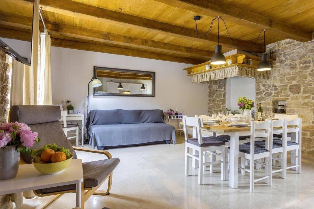 House Kristina **** Villa Burici Ngoại thất bức ảnh