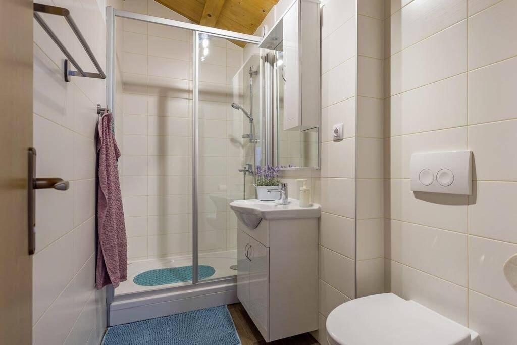 House Kristina **** Villa Burici Ngoại thất bức ảnh